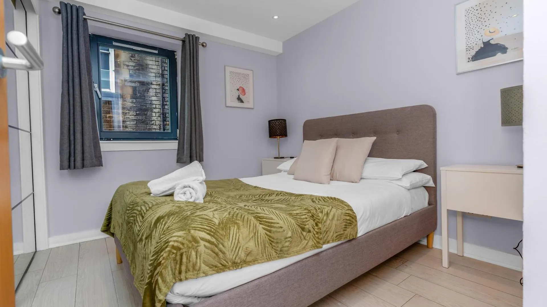 Ferienwohnung Gorgeous Old Town Hideaway Edinburgh Großbritannien